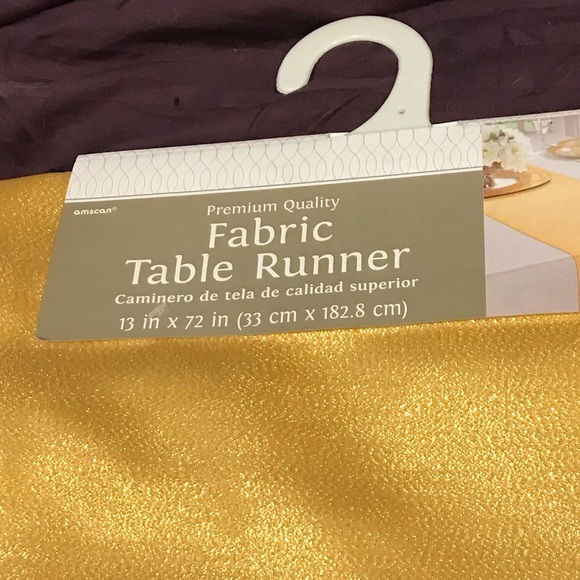 Amscan fabric table runner - Picture 1 of 3
